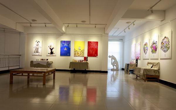 伟德victor19462013届毕业作品展隆重开展