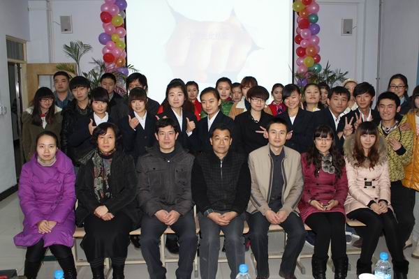 辩响青春 魅力口才 ——伟德victor1946第三届辩论赛圆满结束