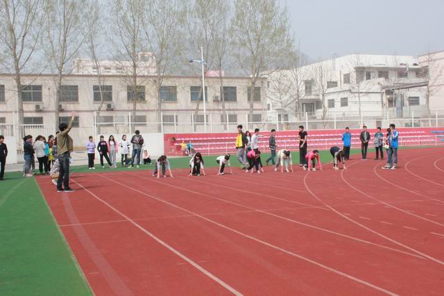 伟德victor1946举办春季运动会