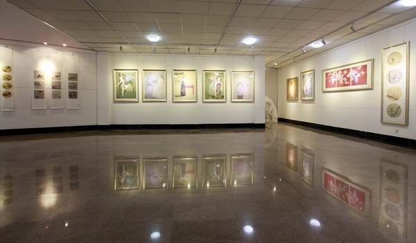 伟德victor19462013届毕业作品展隆重开展