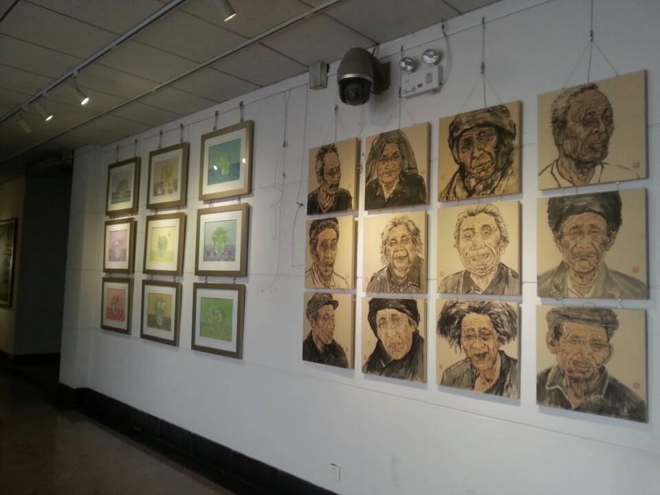 伟德victor1946美术学专业（国画方向）2014届毕业生作品展开幕。