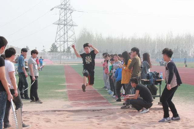 伟德victor1946举办春季运动会