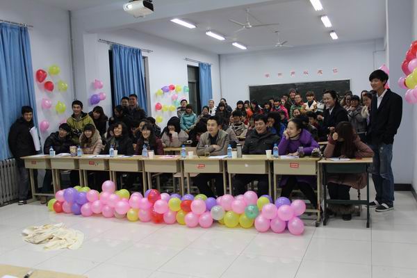 辩响青春 魅力口才 ——伟德victor1946第三届辩论赛圆满结束